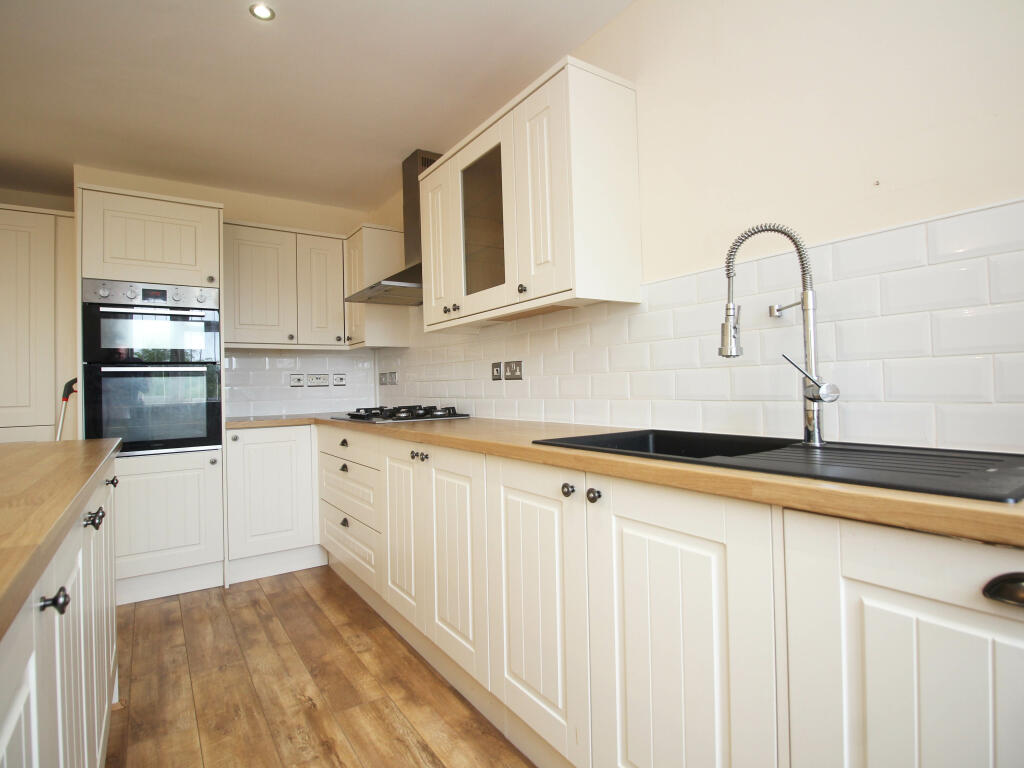 Additional image 15 of Brynamlwg, Pontyclun, CF72 9AU