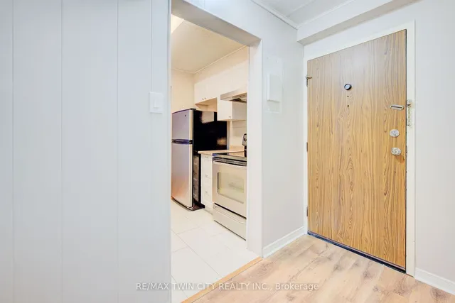 Additional image 5 of 24 Mooregate Cres Unit 202