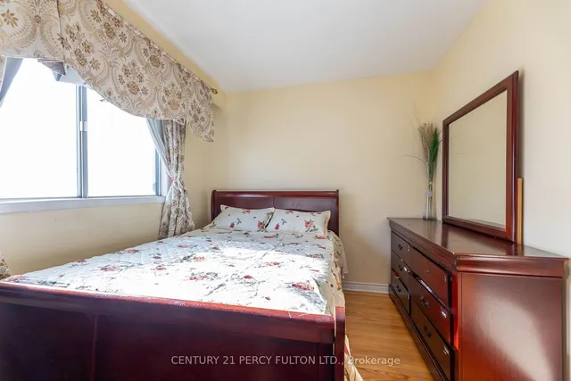 Additional image 28 of 39 Picaro Dr