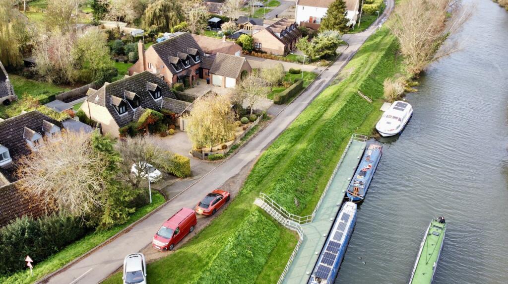 Additional image 20 of River Bank Cottage, 2 Padnal Bank, Prickwillow, Ely, Cambridgeshire