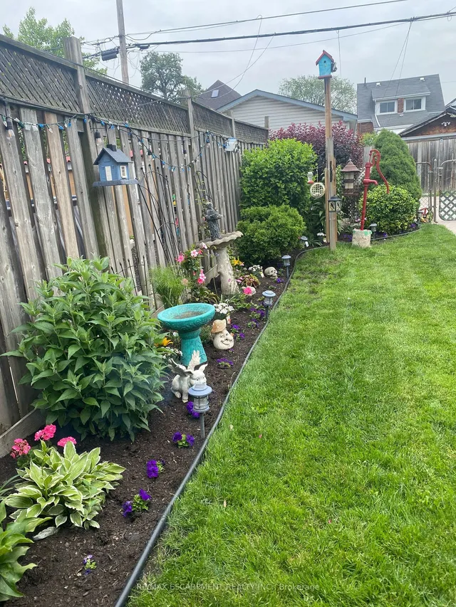 Additional image 34 of 214 East Ave