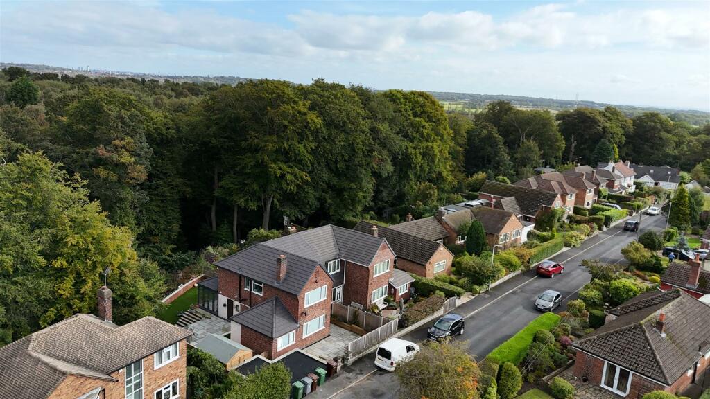 Additional image 36 of Low Wood Grove, Barnston, Wirral