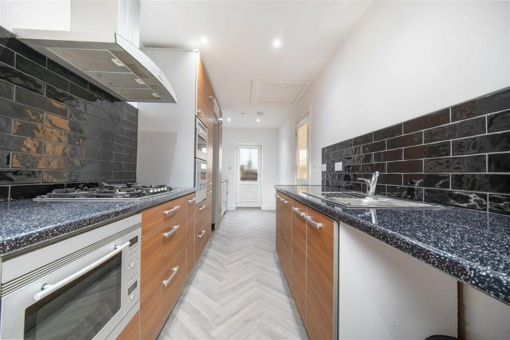 Additional image 27 of Heol Fargoed, Bargoed, CF81 8PQ