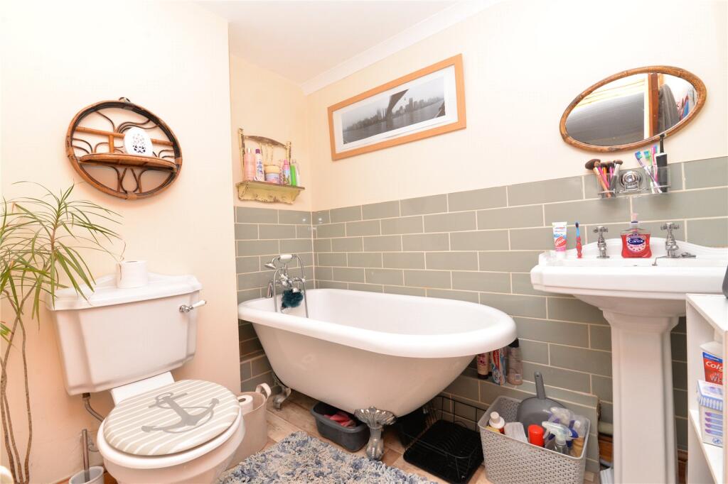 Additional image 18 of Ashley Road, New Milton, Hampshire, BH25