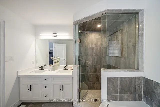 Additional image 20 of 36 Miller Dr