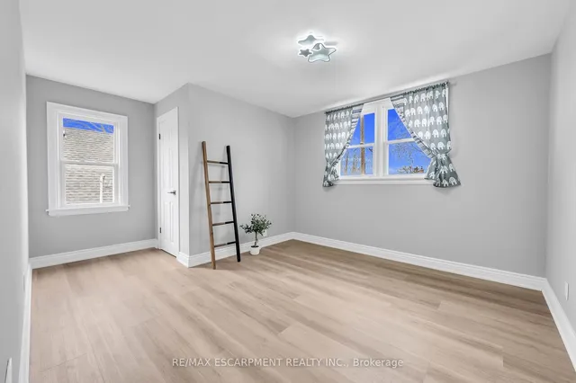 Additional image 22 of 110 Second St