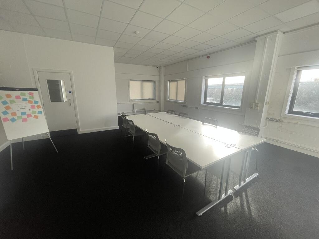 Additional image 5 of Unit 9, Walker Park Industrial Estate, Blackburn, Lancashire, BB1 2QE