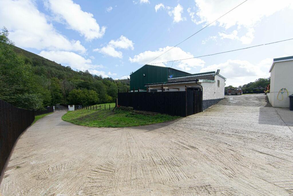 Additional image 39 of Ty'R-y-Wen Farm, Bedlinog, Treharris