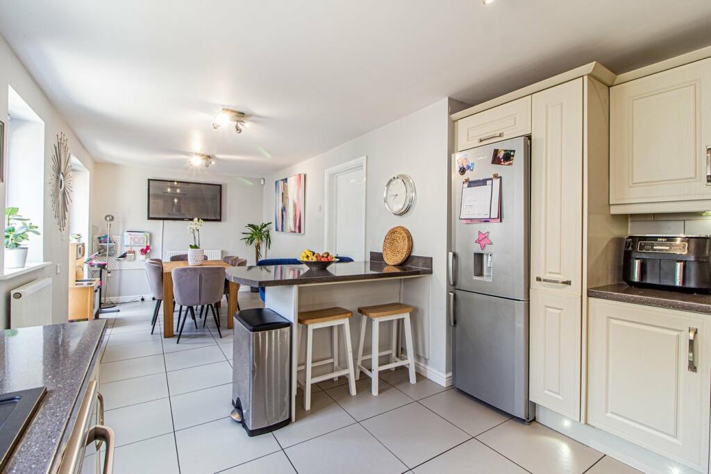 Additional image 7 of Delfryn, Miskin, Pontyclun, CF72