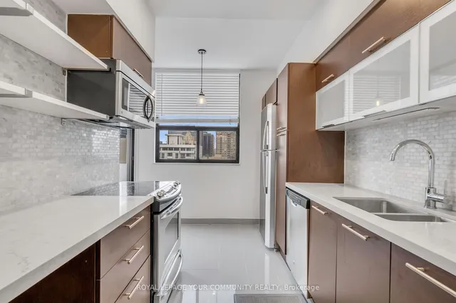 Additional image 8 of 86 Gloucester St Unit 1408