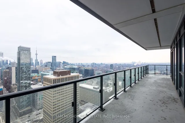 Additional image 19 of 955 Bay St Unit 3903