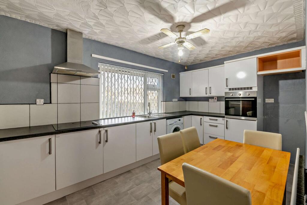 Additional image 4 of Knowles View, Bradford, BD4