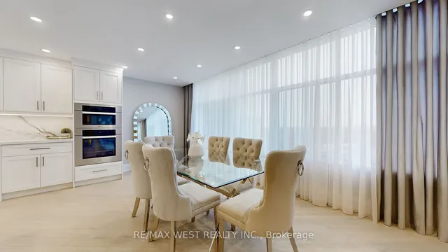 Additional image 10 of 900 Yonge St Unit 1403