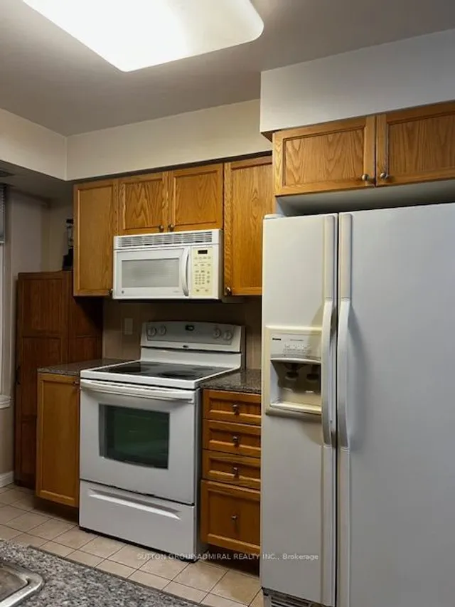 Additional image 7 of 5940 Yonge St Unit 512