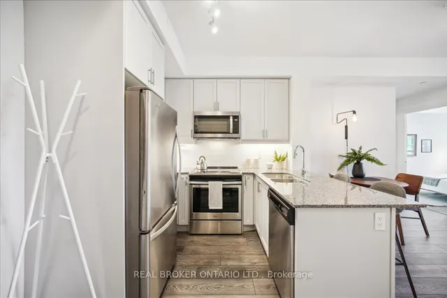 Additional image 4 of 1050 Main St Unit 301