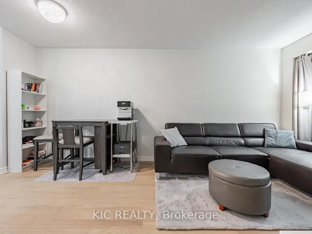 Additional image 12 of 250 Wellington St Unit 1727