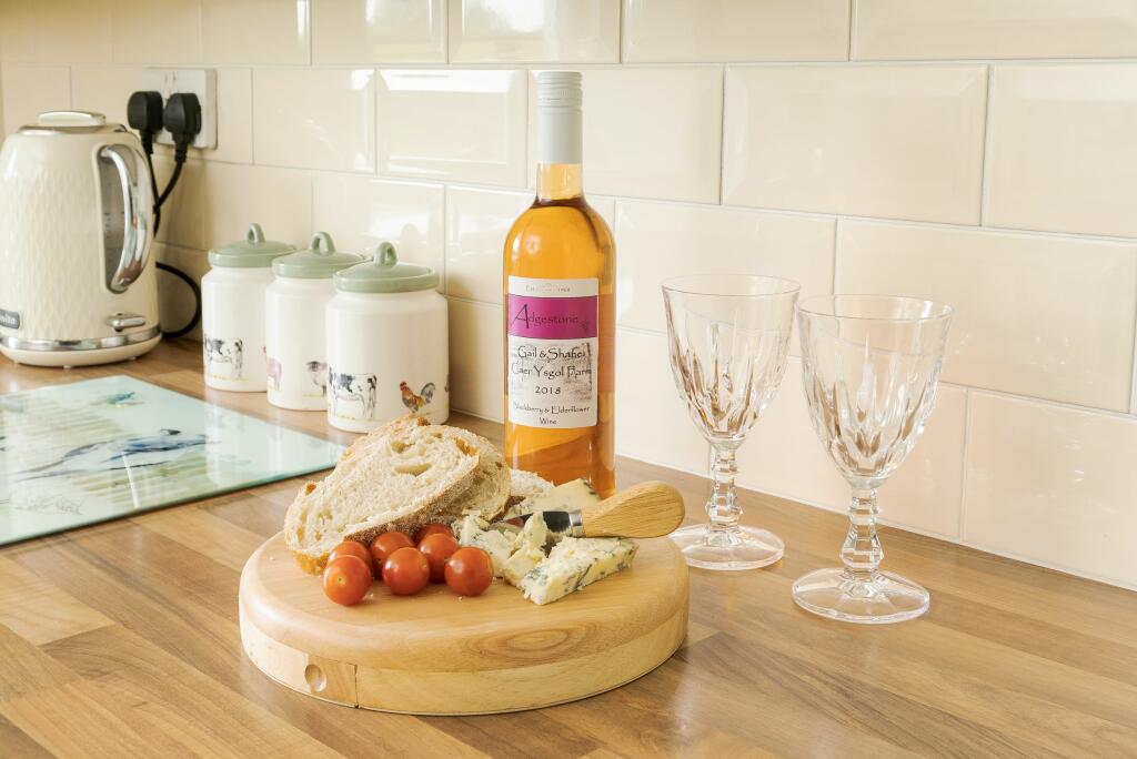 Additional image 3 of Cae'r Ysgol Farm, Tonyrefail, Porth