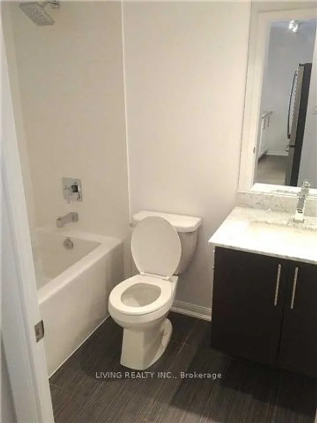 Additional image 10 of 35 Bastion St Unit 1705