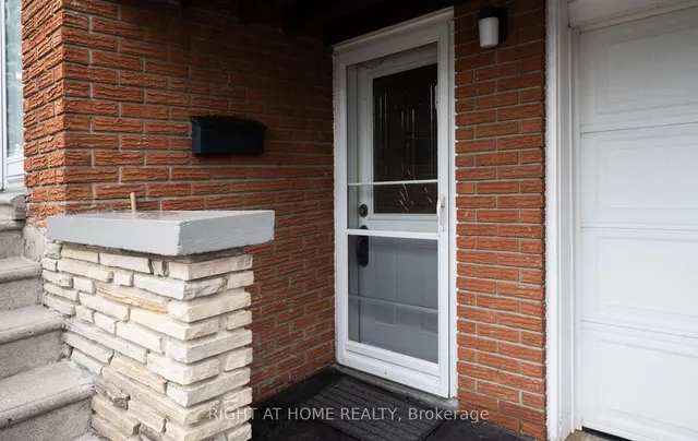 Additional image 12 of 254 Apache Tr