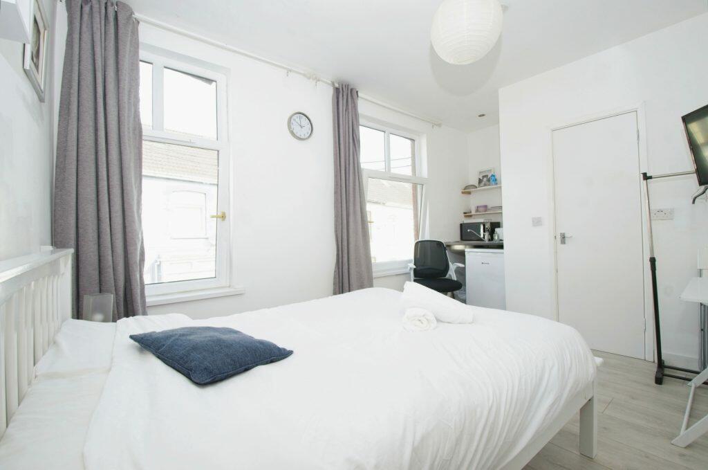 Additional image 6 of Bridge Street
Troedyrhiw, Merthyr Tydfil, CF48 4DT