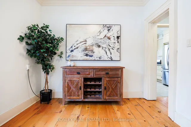 Additional image 15 of 38 Queens Dr