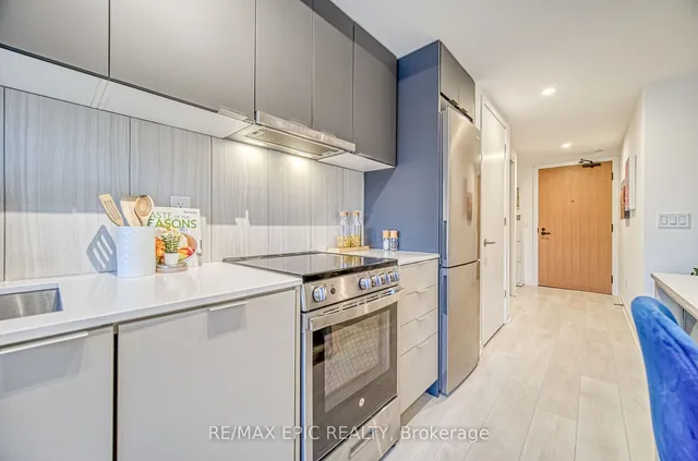 Additional image 9 of 8 Tippett Rd Unit 501