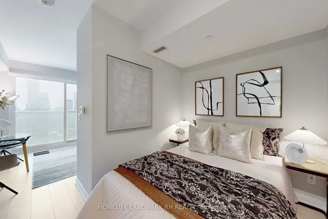 Additional image 11 of 501 Yonge St Unit 3904