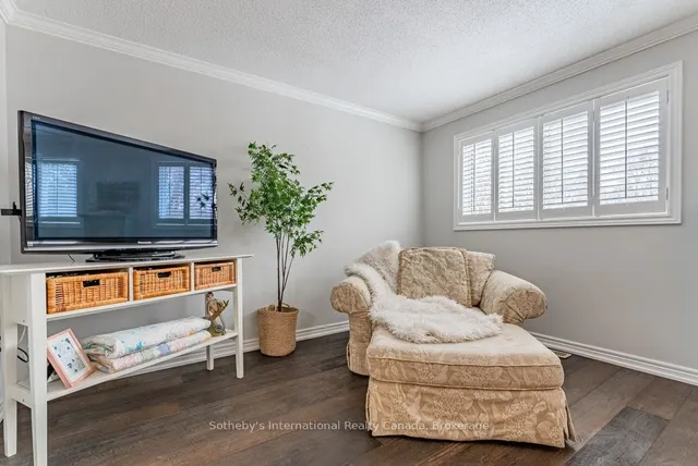 Additional image 21 of 130 Robert St Unit 6