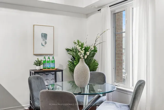 Additional image 9 of 22 Western Battery Rd Unit 106