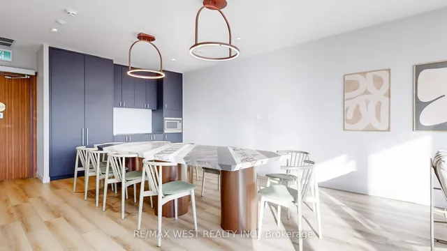 Additional image 40 of 9 Tecumseth St Unit 707