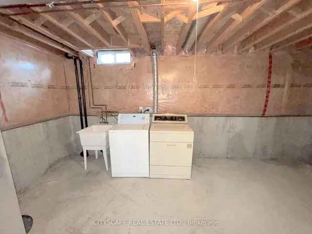 Additional image 30 of 1518 Swann Cres