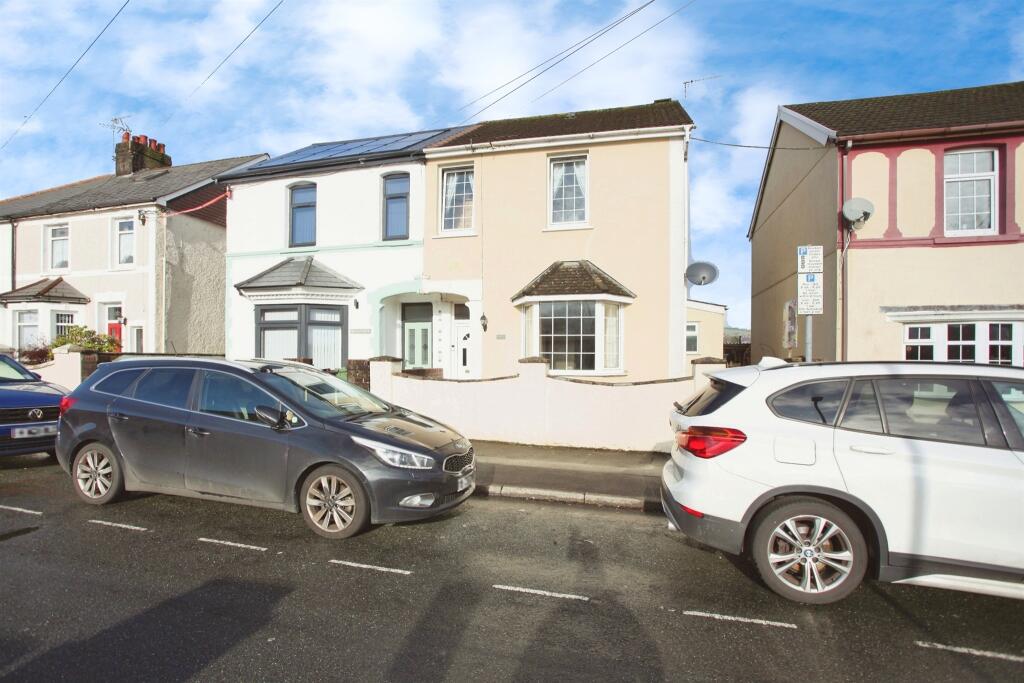 Additional image 17 of Crescent Road, Caerphilly