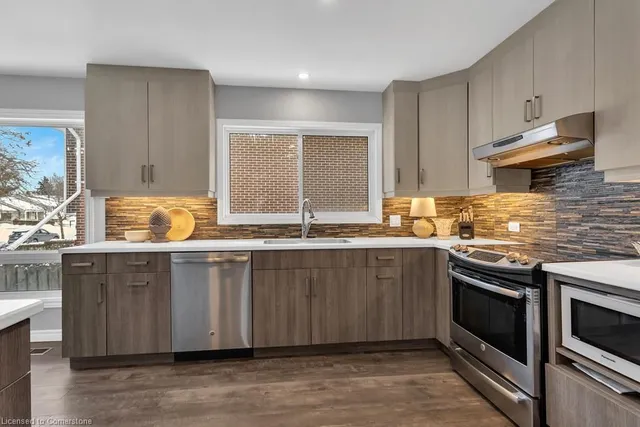 Additional image 10 of 11 Hickson Dr