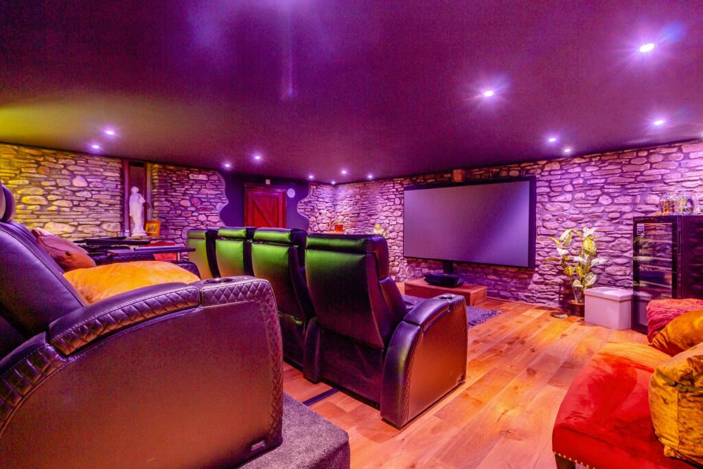 Additional image 6 of Rudry