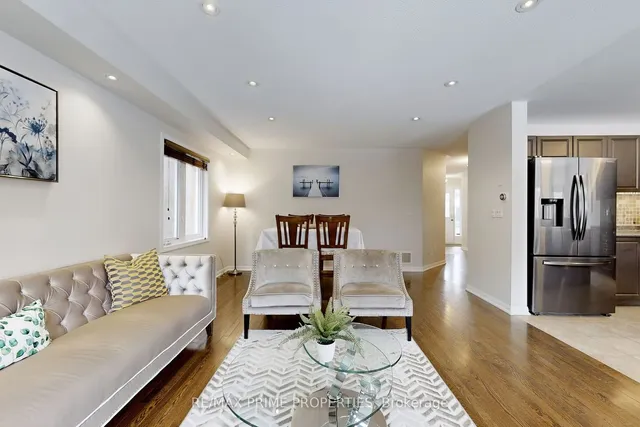 Additional image 8 of 748 CALDWELL Cres