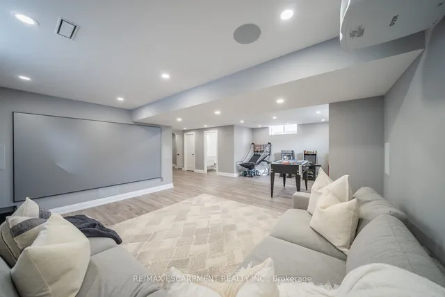 Additional image 32 of 36 Miller Dr