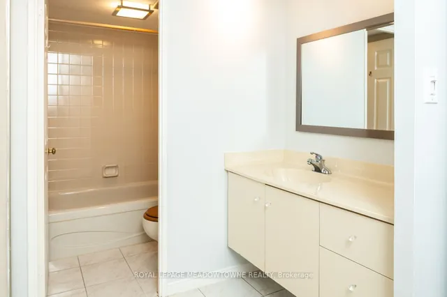 Additional image 14 of 280 Simcoe St Unit 1109A