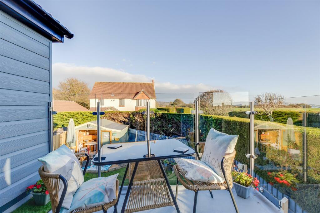 Additional image 19 of Cypress Gardens, Porthcawl, Bridgend County Borough, CF36 5BZ