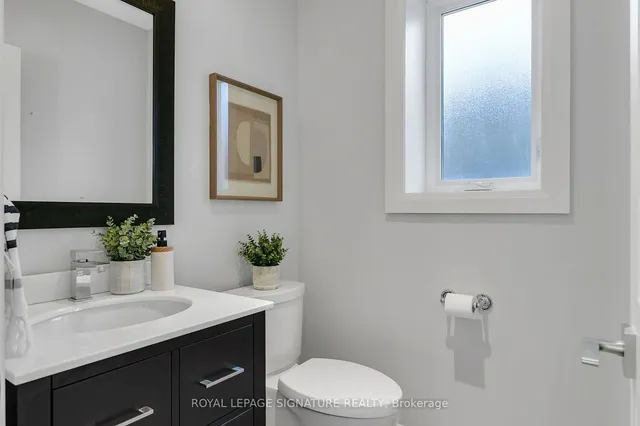 Additional image 15 of 63 Thyra Ave