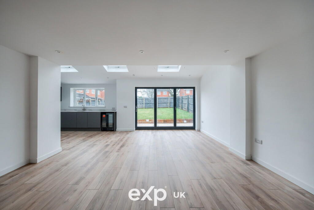 Additional image 24 of Neighbrook Close, Webheath