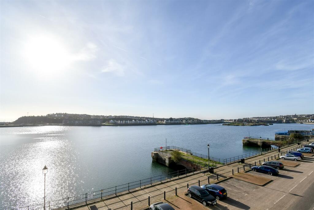 Additional image 18 of Cei Dafydd, Barry