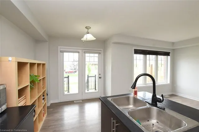 Additional image 11 of 50 Sherway Dr