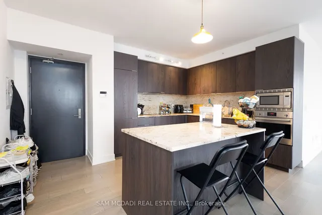 Additional image 2 of 955 Bay St Unit 3903