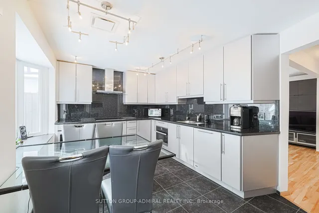 Additional image 11 of 221 Churchill Ave