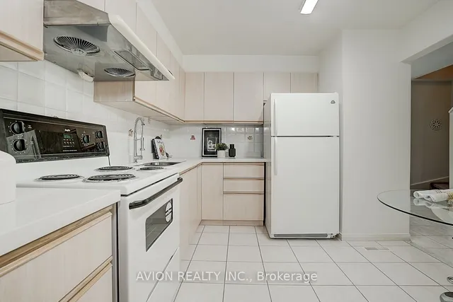 Additional image 8 of 250 Sprucewood Crt