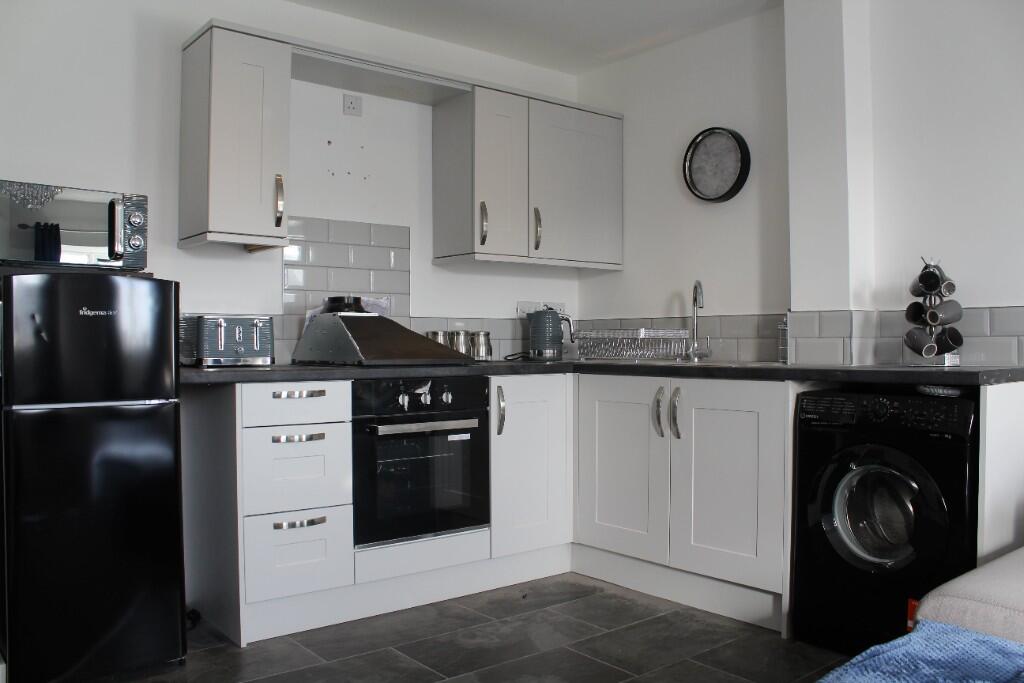Additional image 5 of 77 John Street, Porthcawl CF36 3AY
