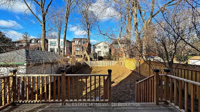 Additional image 36 of 726 Eglinton Ave