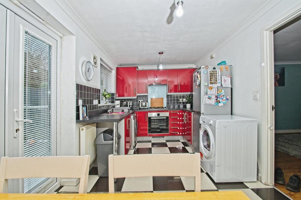 Additional image 5 of Clos Tyn Y Coed, Sarn, Bridgend