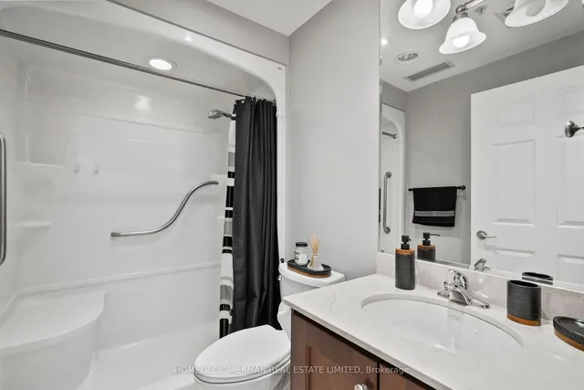 Additional image 18 of 12 Rean Dr Unit PH9