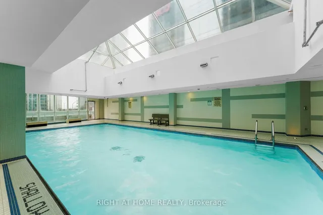 Additional image 23 of 18 Yonge St Unit 2315